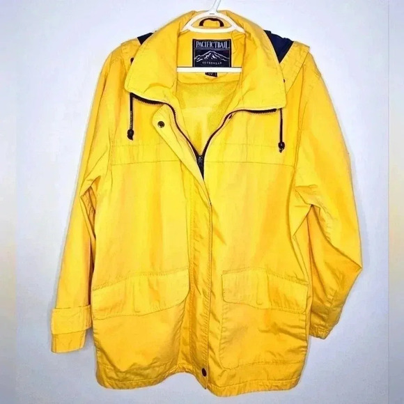 Pacific Trail jacket‎ - Picture 1 of 6